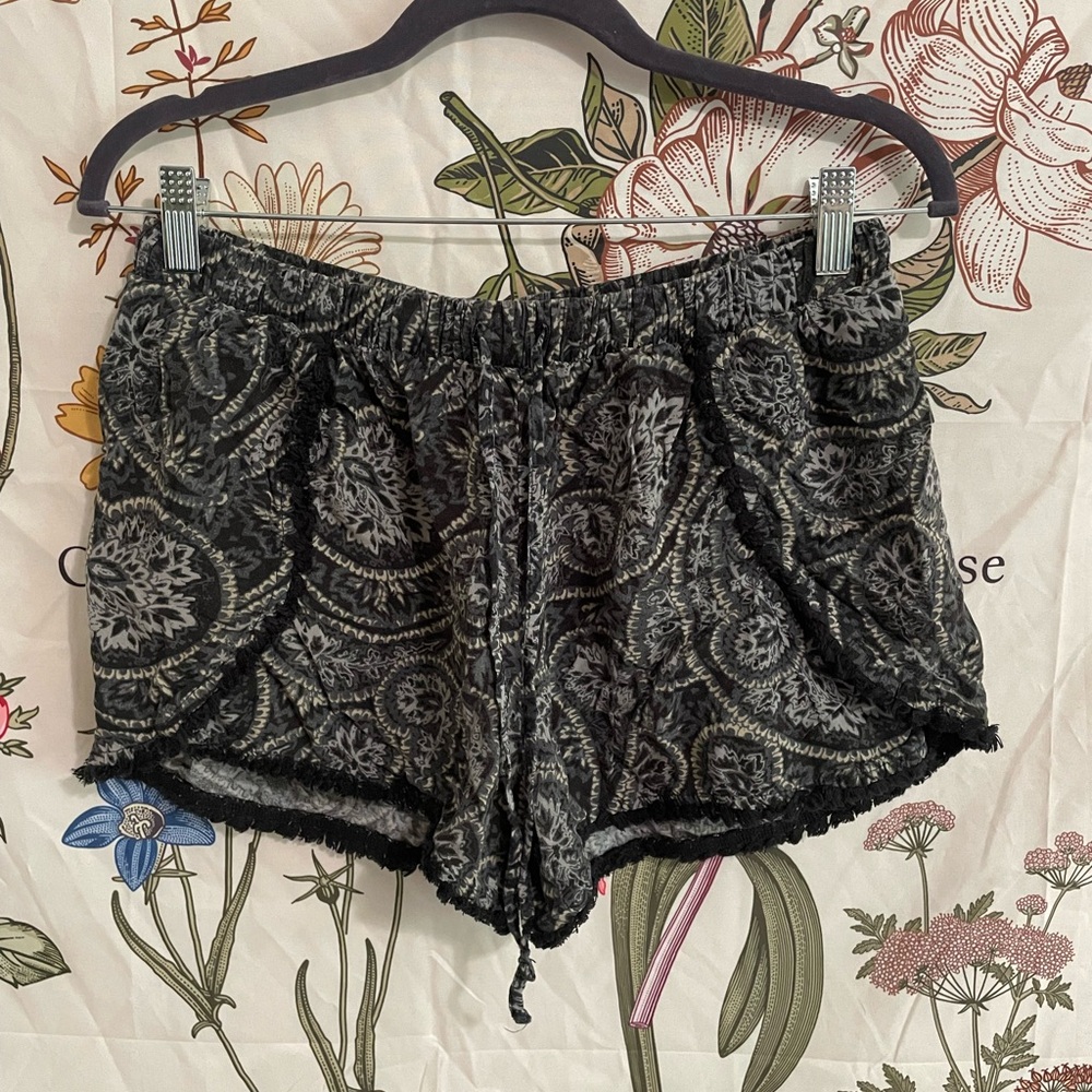 Mossimo Supply Co. Black and Gray Patterned Shorts
